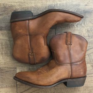 Frye Billy Short Boots